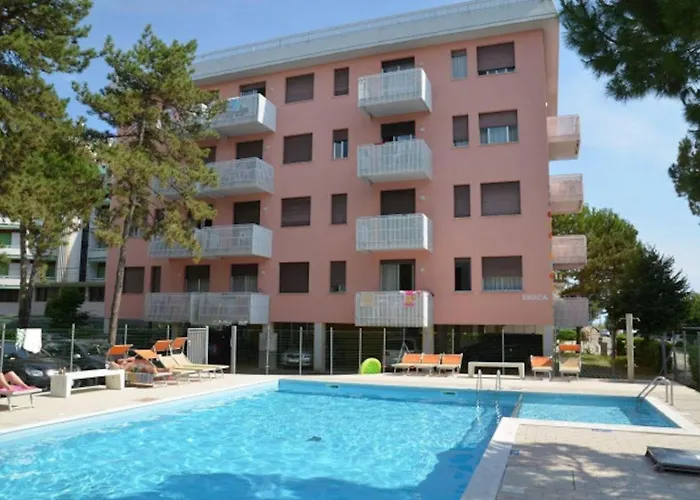 Lägenhet Bright With Balcony-beahost